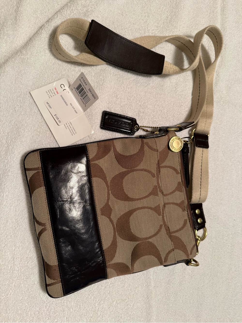 Coach Khaki and Brown Signature Crossbody with Patent Leather Trim - Picture 3 of 5